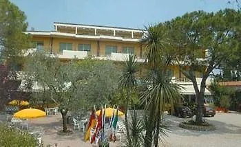 Splendid מלון