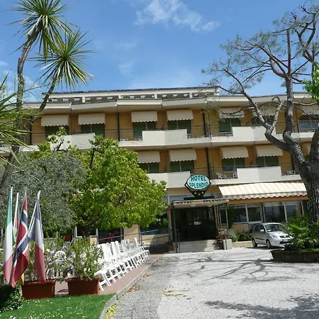 Splendid 3* Toscolano Maderno